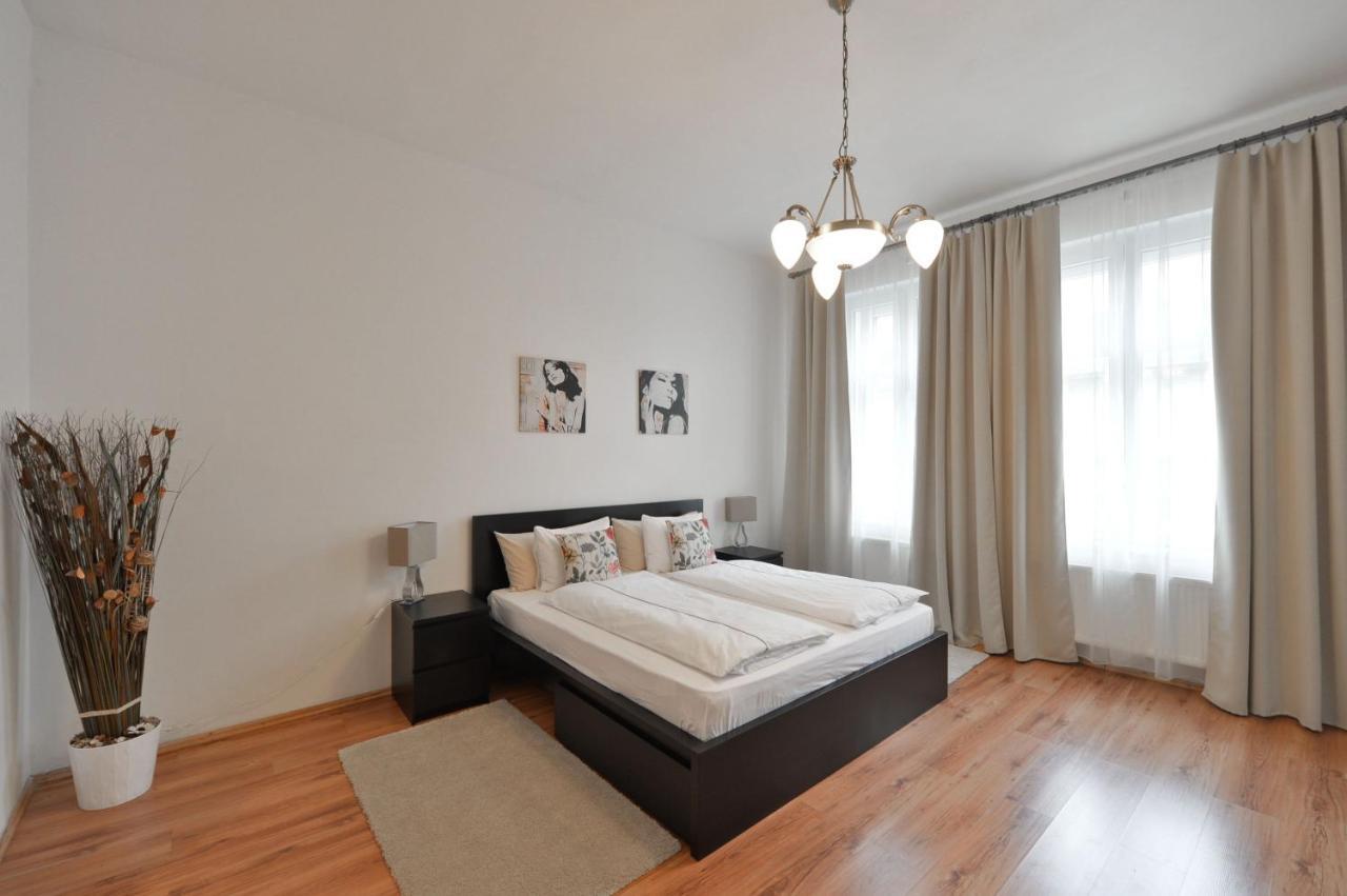 Exclusive Apartment On Zborovska Prag Dış mekan fotoğraf